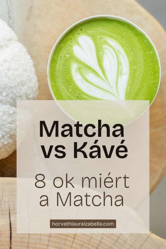 Matcha latte szív alakú tejhabbal, a Matcha vs Kávé: 8 ok cikk borítóképe